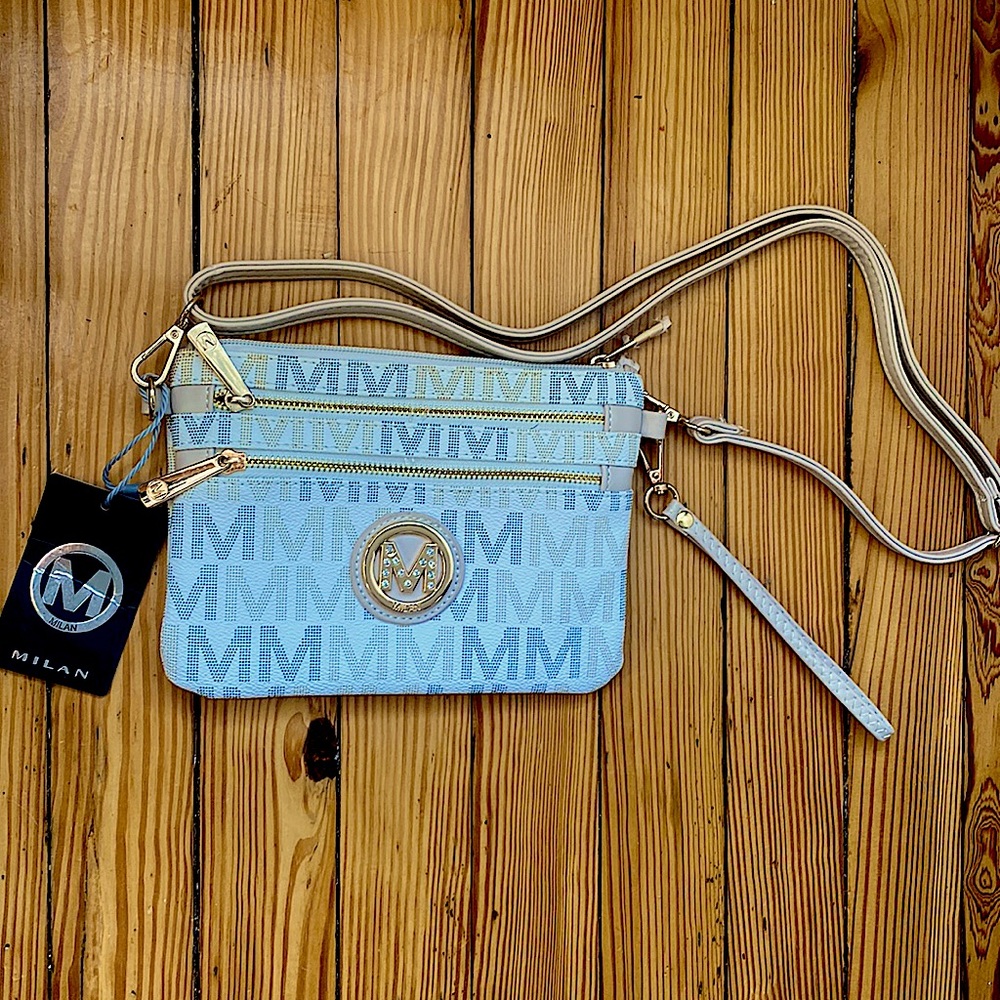This bag has good quality and has 3 pockets.